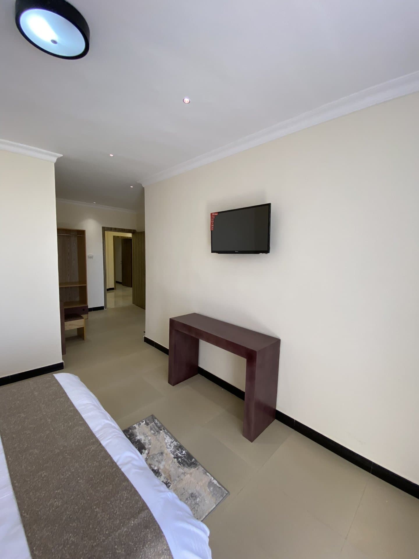 Standard Room With Fan thumbnail 3