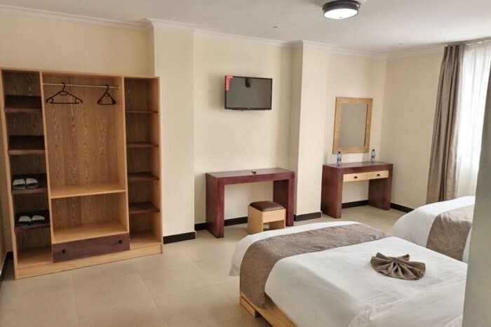 Twin Room With AC thumbnail 10